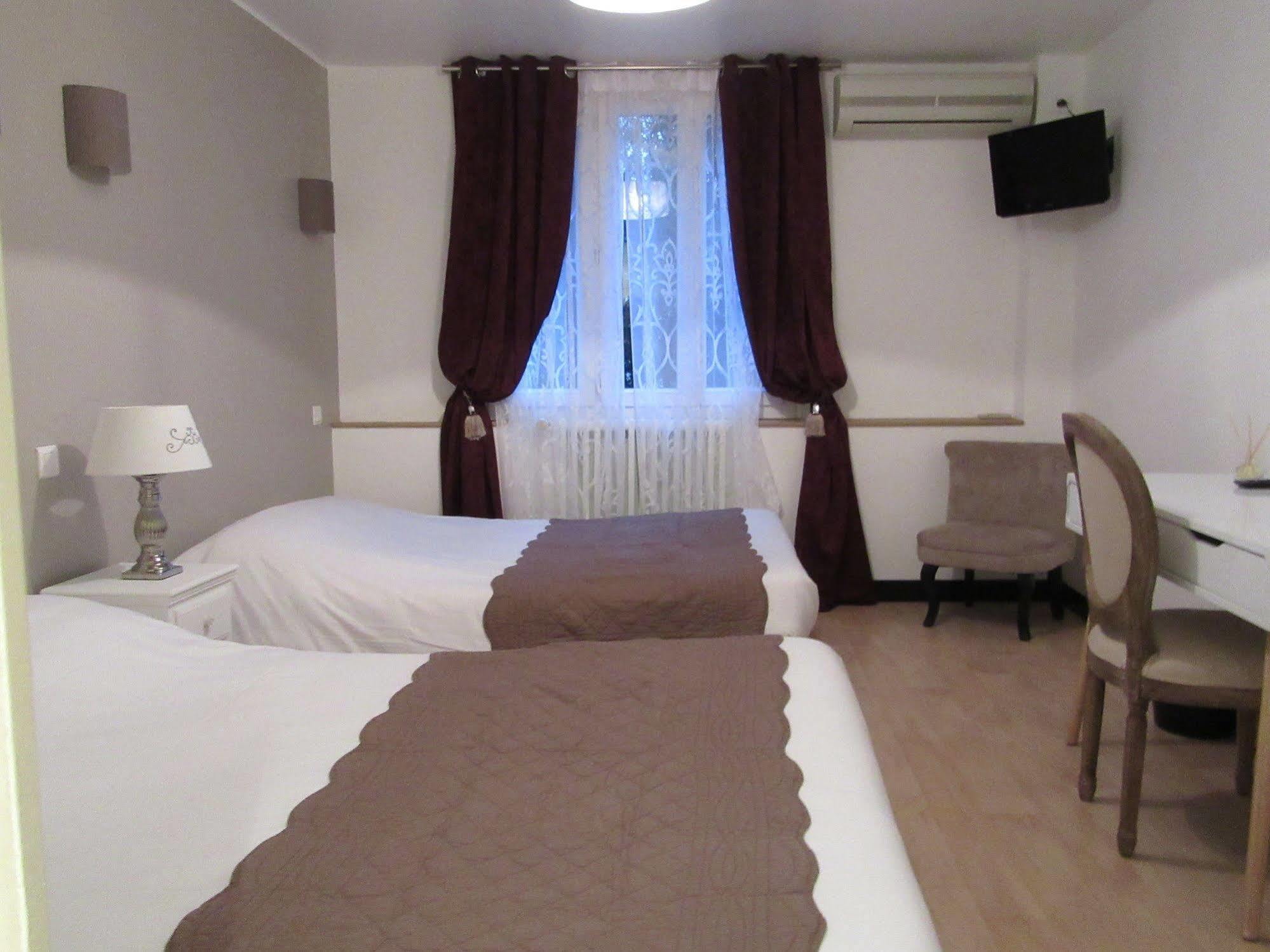 De La Bastide Hotel 2*